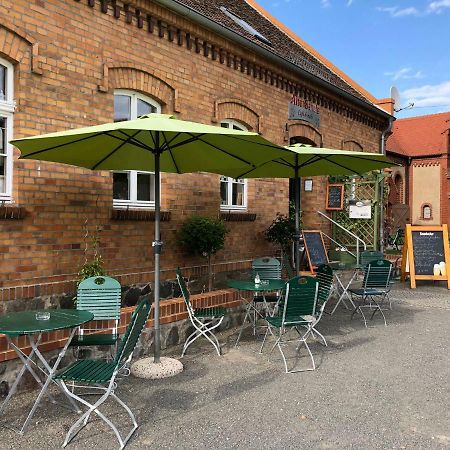 Alte Schule Cafe Und Pension Drehna Экстерьер фото