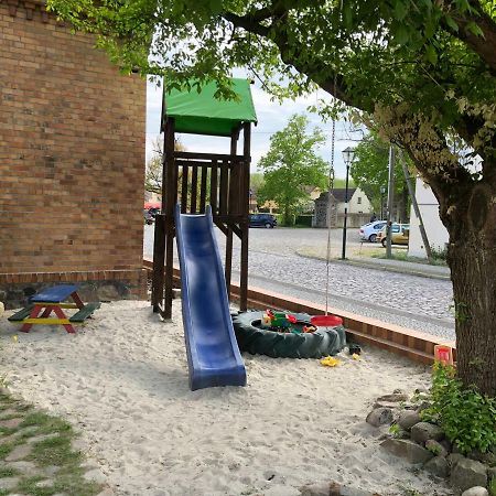 Alte Schule Cafe Und Pension Drehna Экстерьер фото