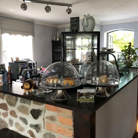 Alte Schule Cafe Und Pension Drehna Экстерьер фото