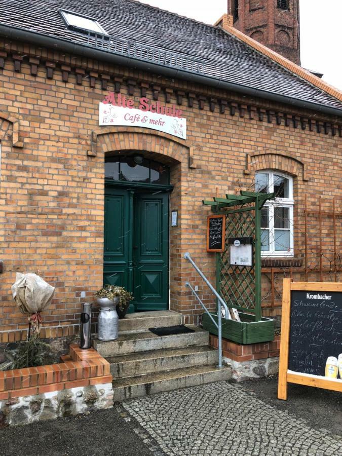 Alte Schule Cafe Und Pension Drehna Экстерьер фото