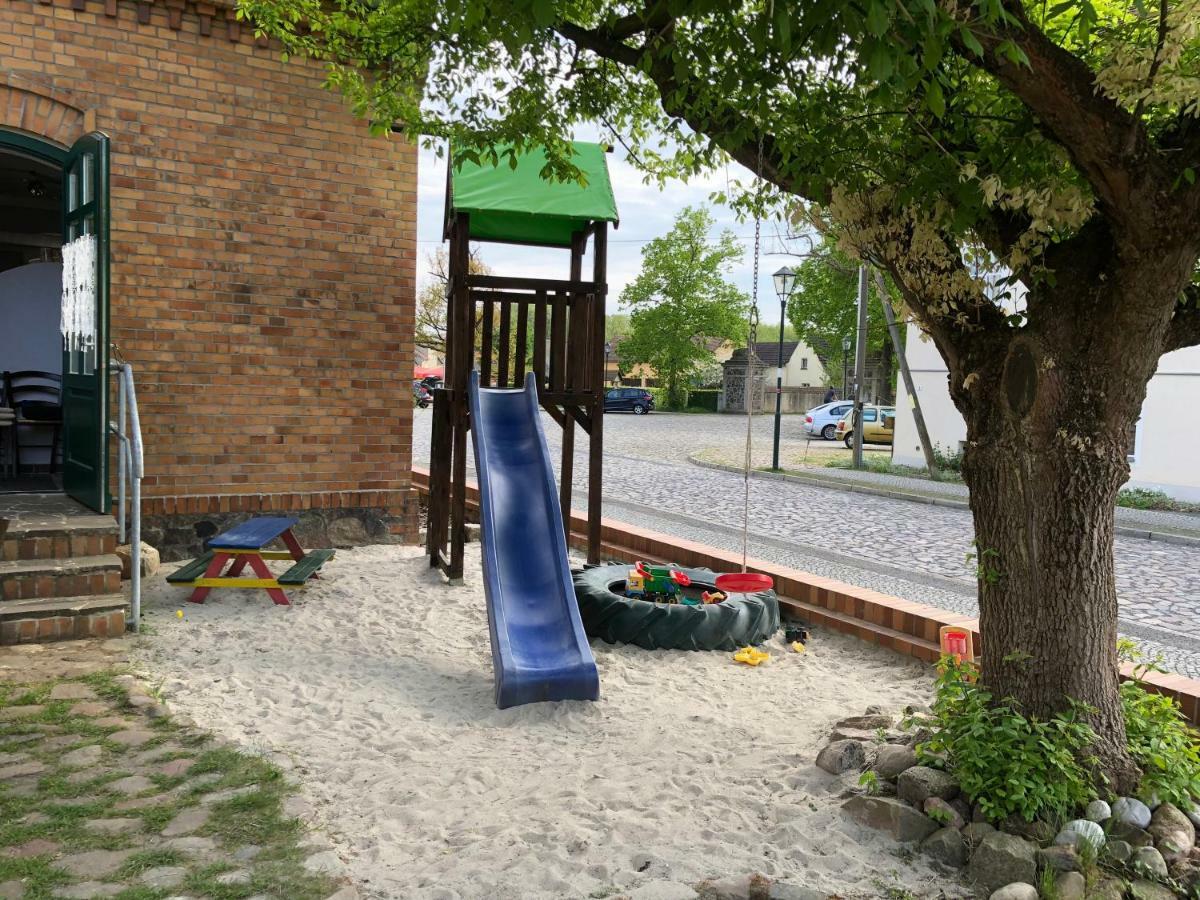 Alte Schule Cafe Und Pension Drehna Экстерьер фото